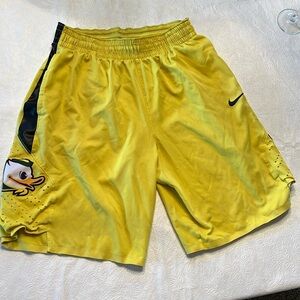 Yellow and black Nike Oregon Ducks athletic shorts size L